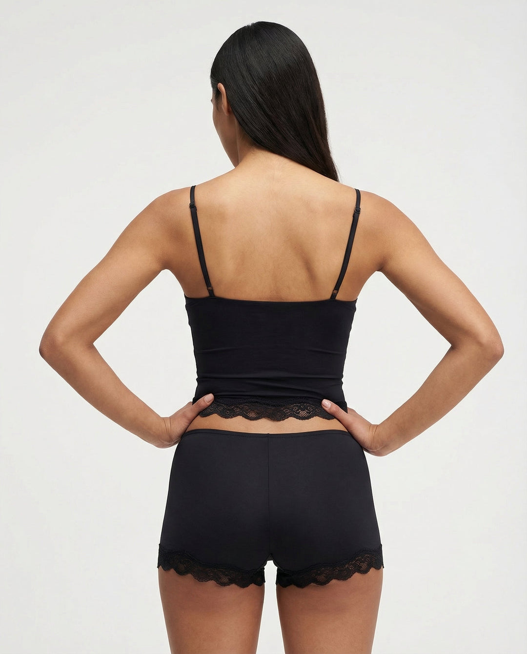 Luna Luxe | Elegant Women's Loungewear Set with Lace Trim 1