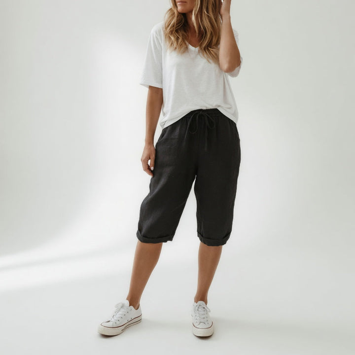 Madeleine | Relaxed And Breathable Summer Bermuda Shorts 3