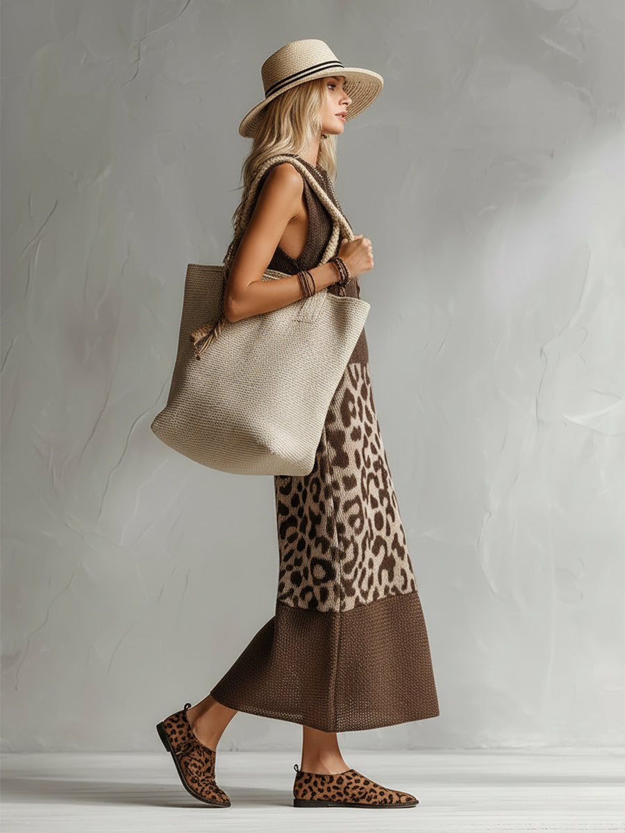 Maeve | Elegant Knitted Dress with Leopard Accents 1