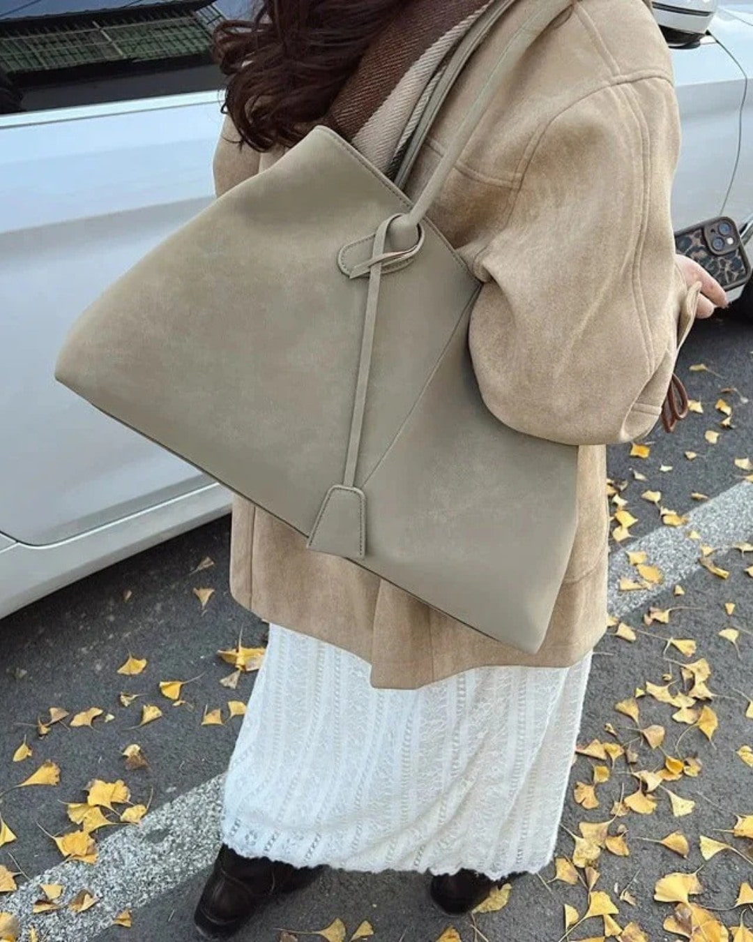Mara | Elegant Minimalist Women's Tote Bag 3