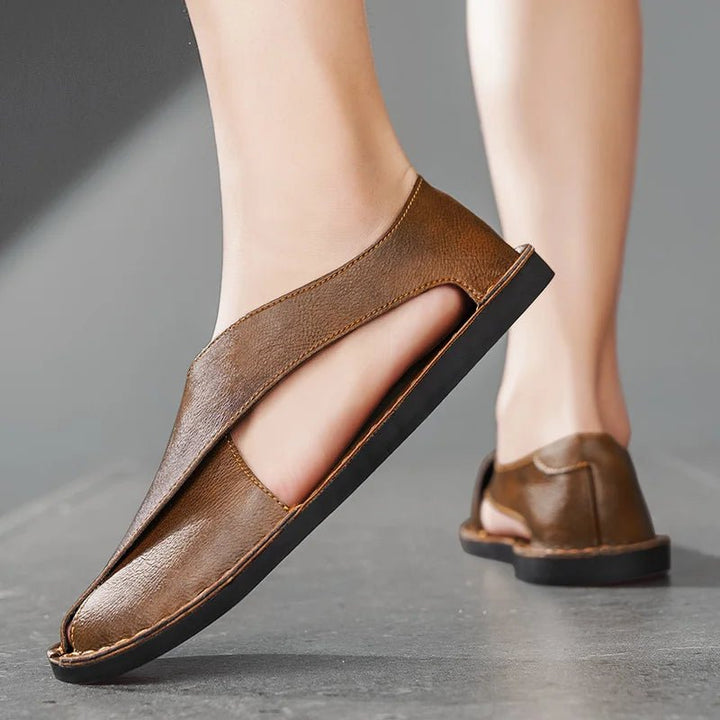 Mateo | Sophisticated And Comfortable Men's Leather Slide Sandals 1