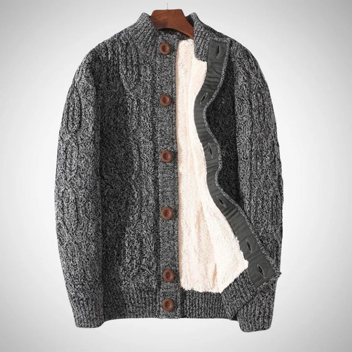 Max | Warm and timeless chunky knit cardigan 2