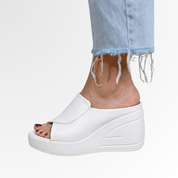 Mila | Elegant and orthopedic slip-on sandals 2