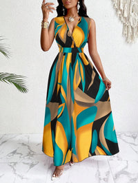 Mirella | Maxikleid mit abstraktem Print und tiefem V-Ausschnitt