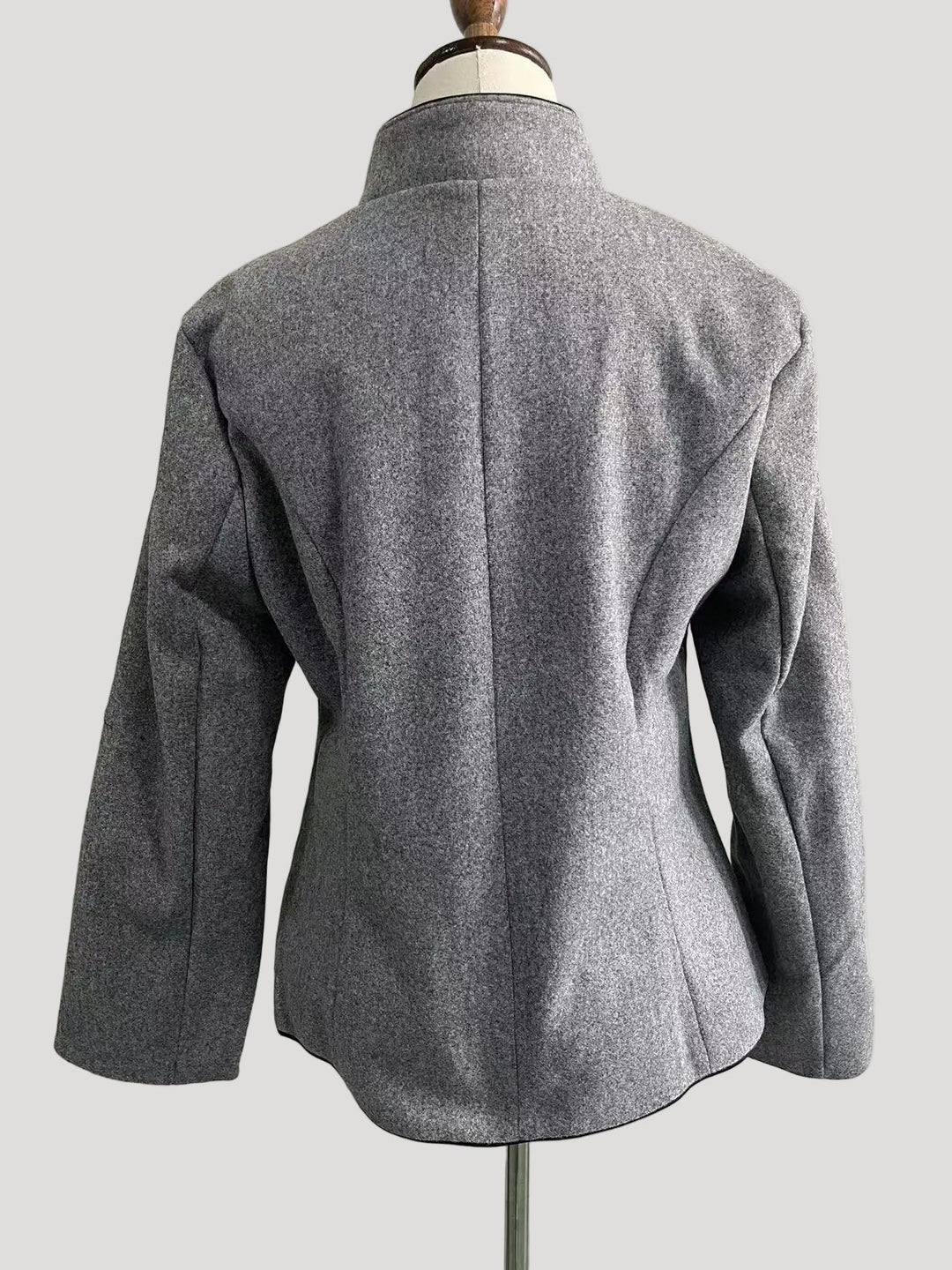 Nancy | Modern and Structured Urban Short Jacket 3