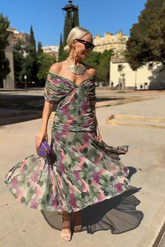 Nicole | Elegant V-Neck Maxi Dress with Pleated Waist 6