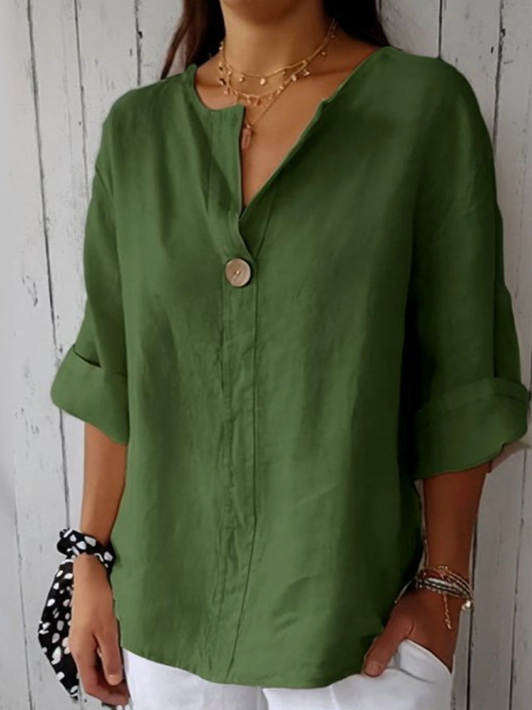 Nova | Women's blouse with V-neck and sleeves 6