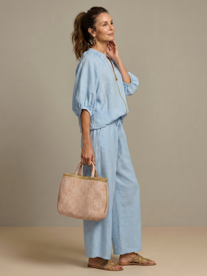 Olivia | Trendy Zip-Up Blouse & Wide-Leg Trouser Set 1