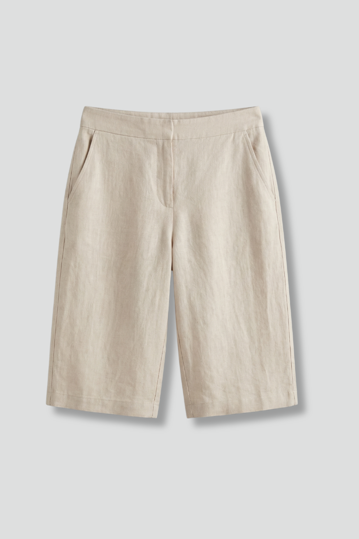 Patricia | High-Waisted Knee-Length Summer Shorts 1