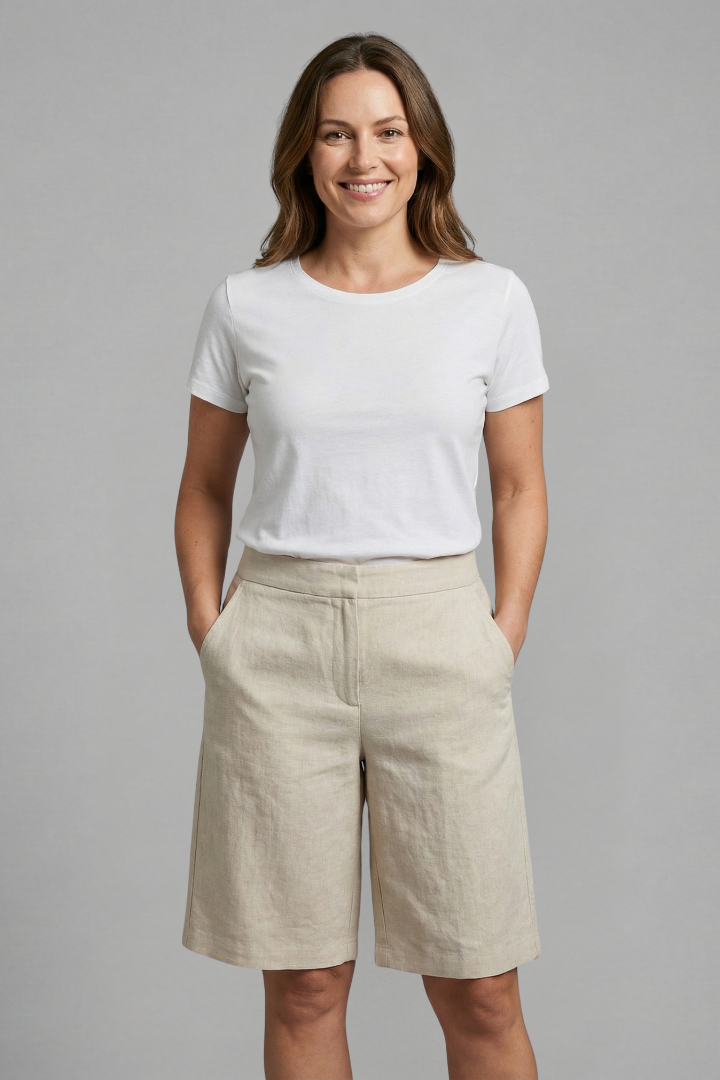 Patricia | High-Waisted Knee-Length Summer Shorts 2