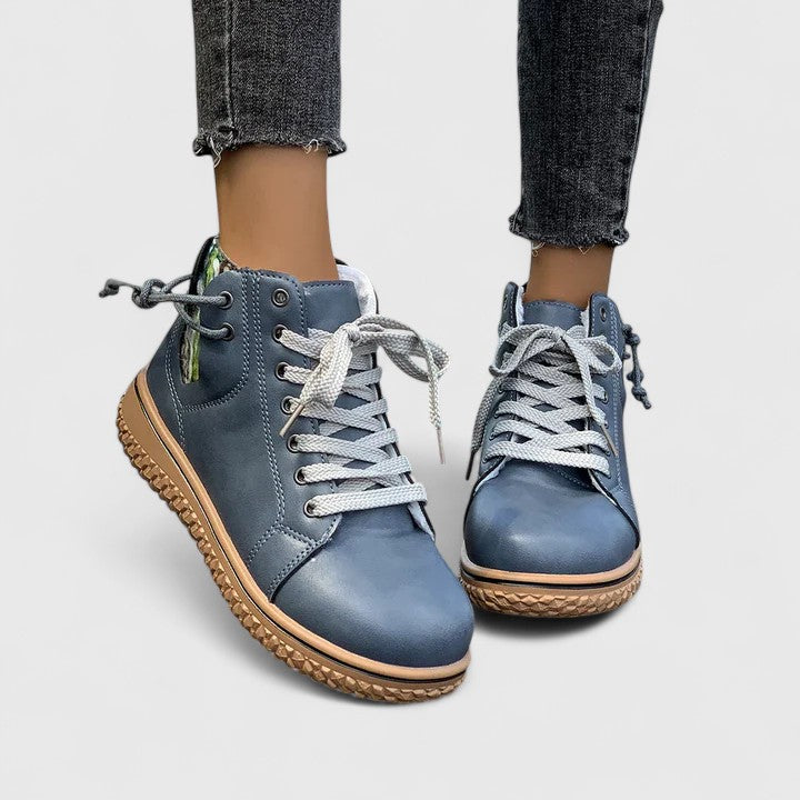 Patricia | Lace-up ankle boots with side zipper 0