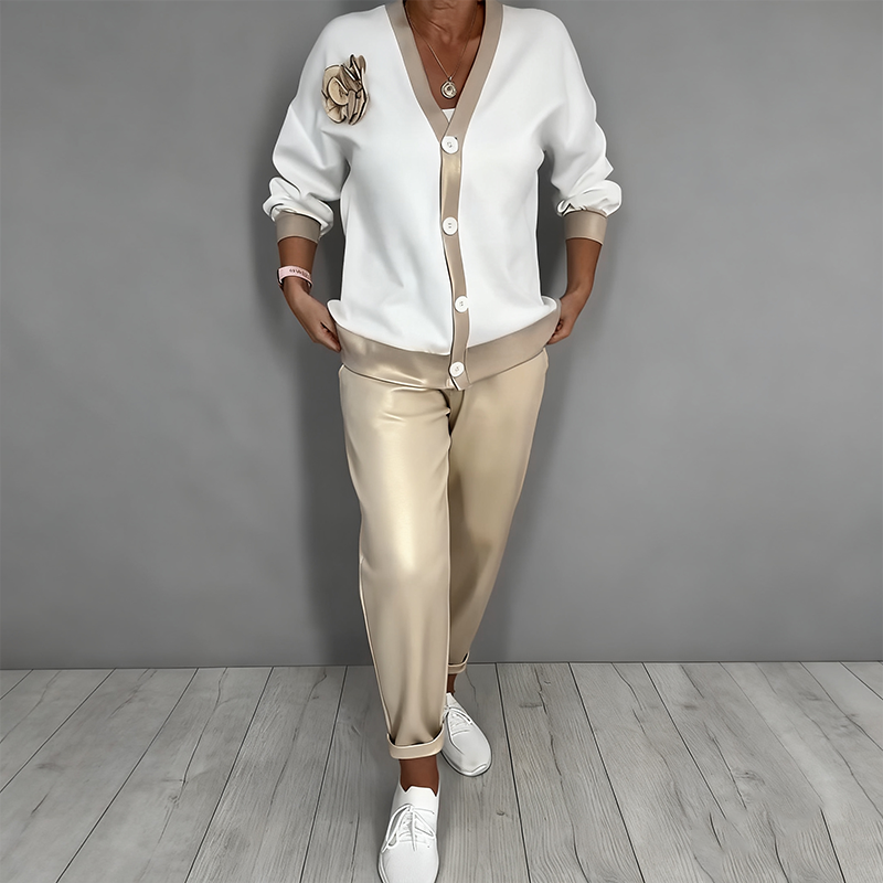 Poppy | Elegant Two-Piece Cardigan Set with Floral Accents 0