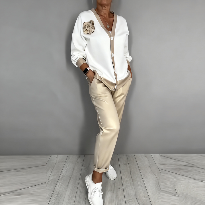 Poppy | Elegant Two-Piece Cardigan Set with Floral Accents 4