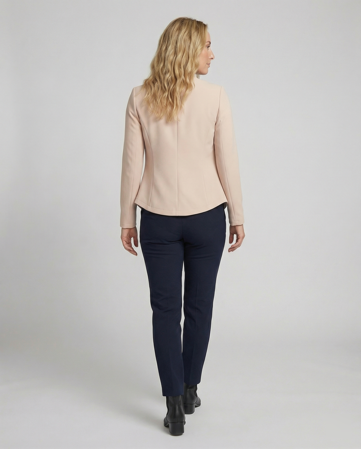 Sienna | Trendy & Comfortable Blazer for Every Occasion 3