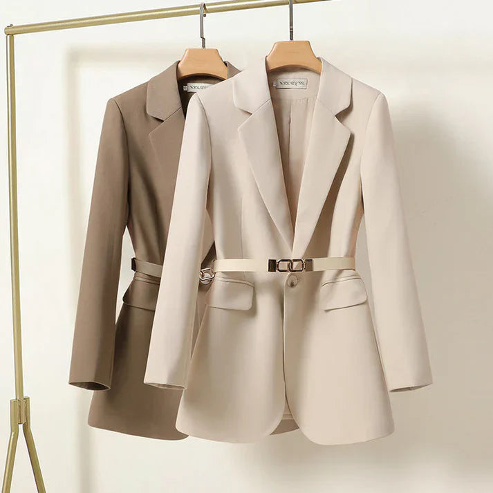 Sophia | Elegance and Class with Chic Blazer 4