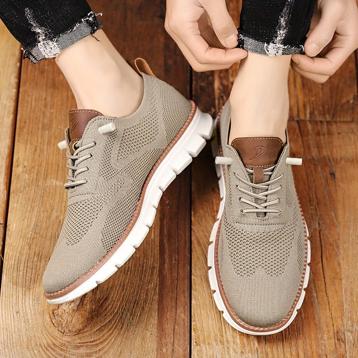 Tomas | Lightweight sneakers with good support 4