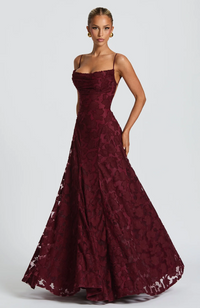 Selvira | Elegantes Spitzen-Maxikleid für den Abend