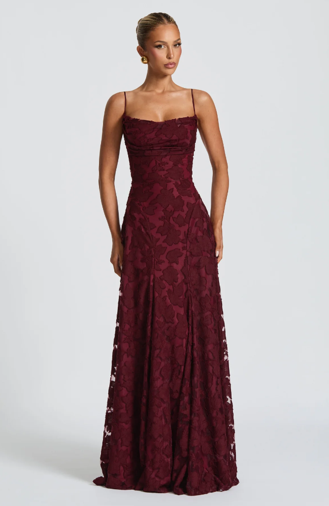 Vesara | Elegant and glamorous maxi dress 5