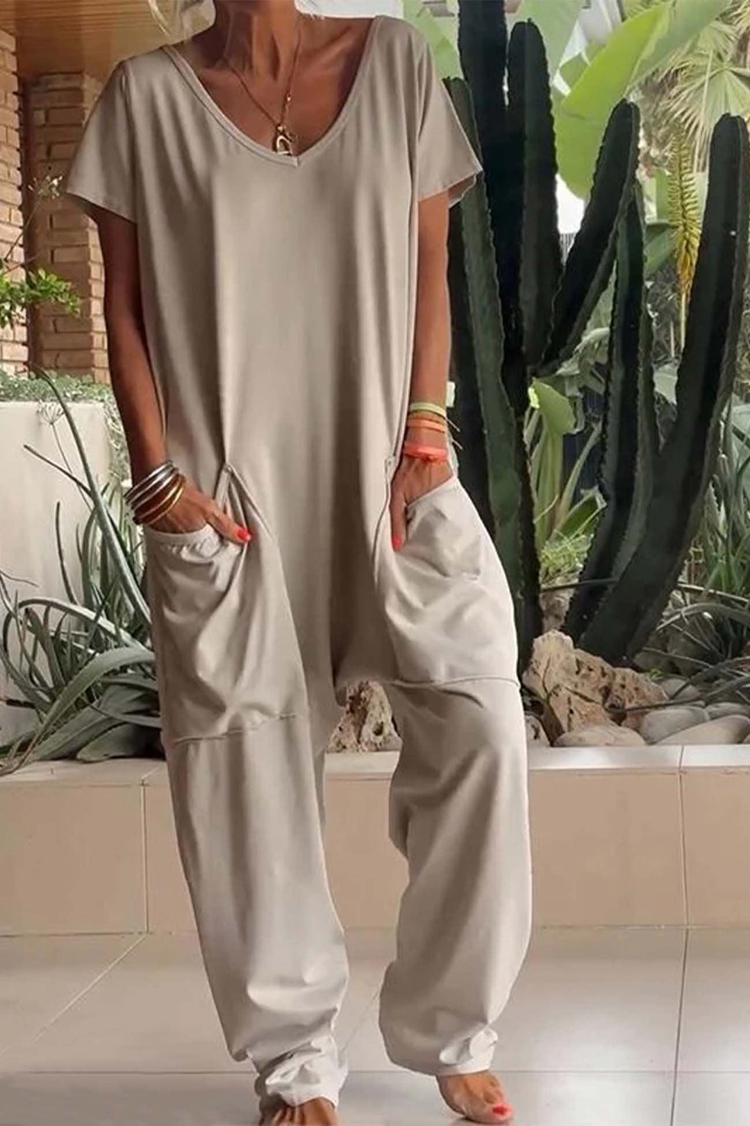 Victoria | Effortless Wide-Leg Casual V-Neck Jumpsuit 5