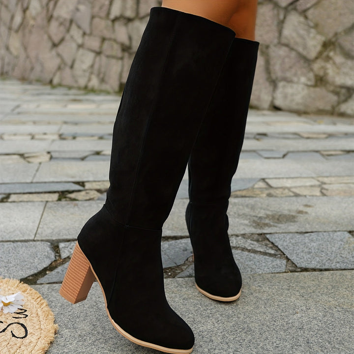 Vallara | Elegante Stiefel für Damen mit knöchelhohem Schaft und gestapeltem Blockabsatz