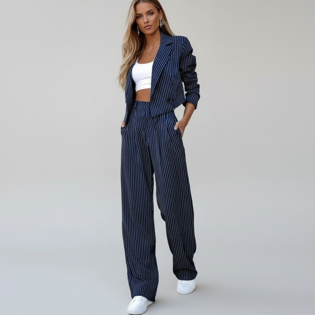 Regina | Completo da donna con blazer a righe e pantaloni a gamba larga