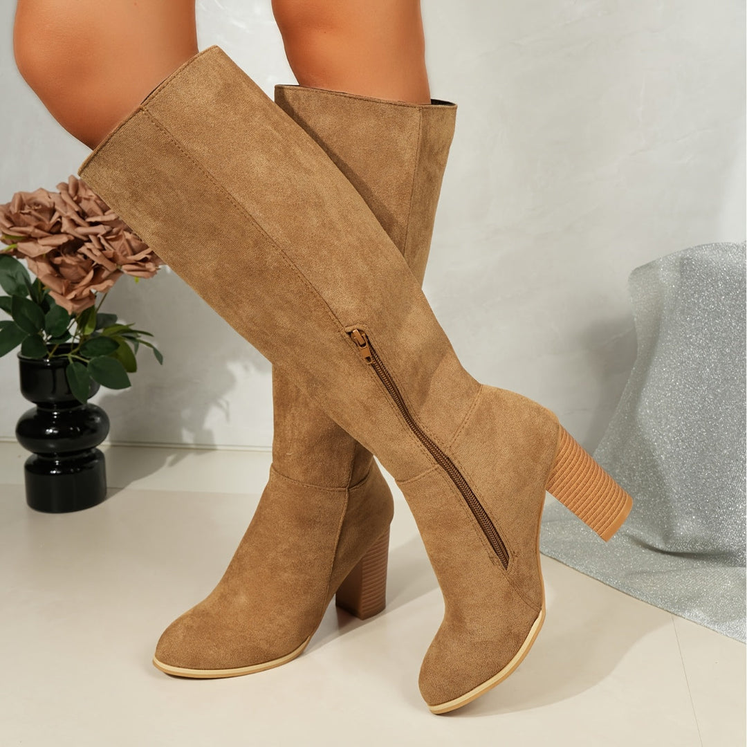 Vallara | Elegante Stiefel für Damen mit knöchelhohem Schaft und gestapeltem Blockabsatz