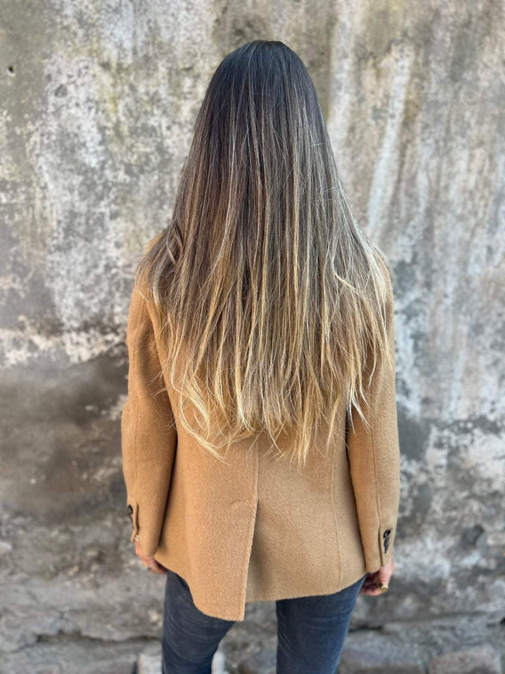 Freya | Eleganter taillierter Blazer mit Revers für Damen