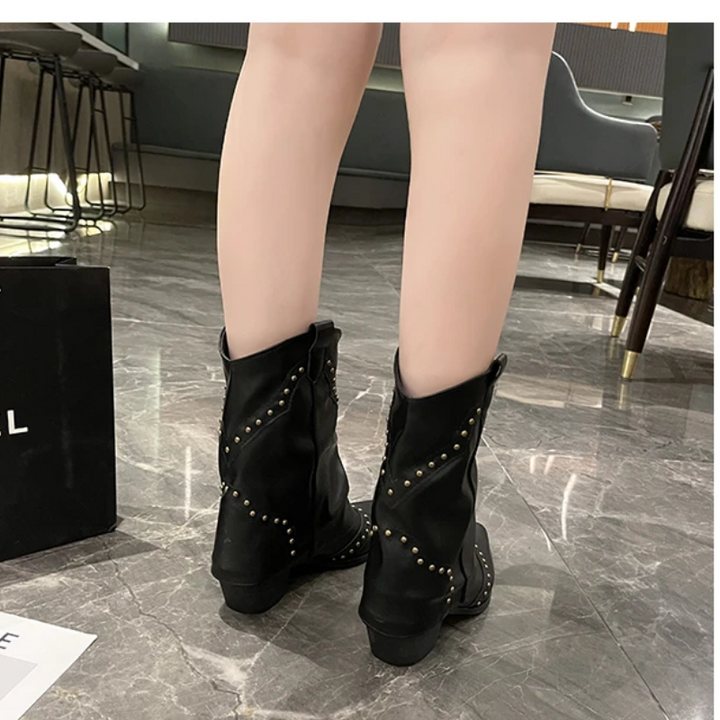 Dakota | Studded Western Cowboy Boots