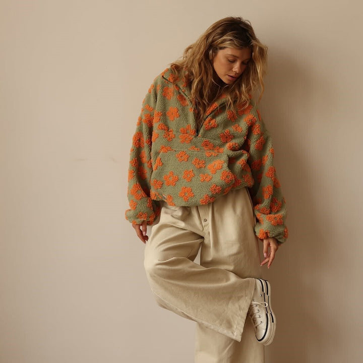 Celestine | Maglione oversize in caldo pile effetto orsacchiotto con motivo floreale