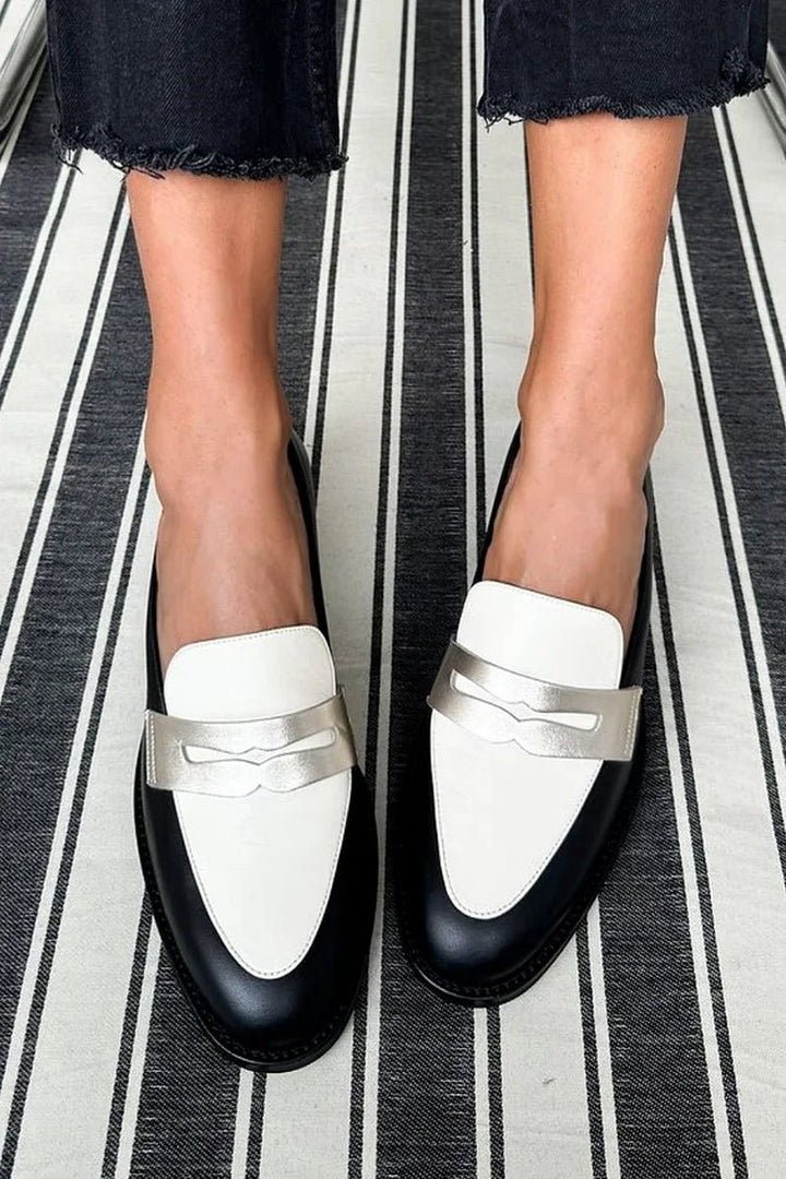 Aurelia | Einfarbige Damen-Loafer aus Leder mit metallischen Akzenten