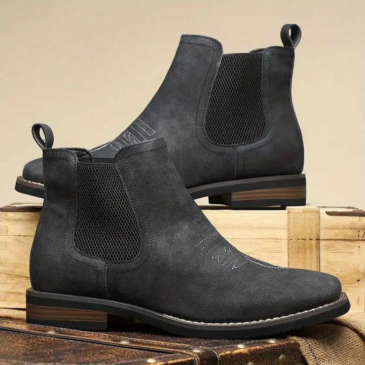 Bramwell | Stilvolle braune orthopädische Chelsea-Boots aus Kunstleder für Herren