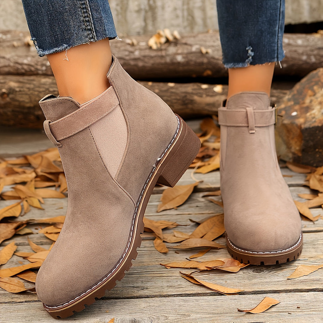 Evelina | Schicke Chelsea-Stiefeletten mit Schnallenriemen für Damen