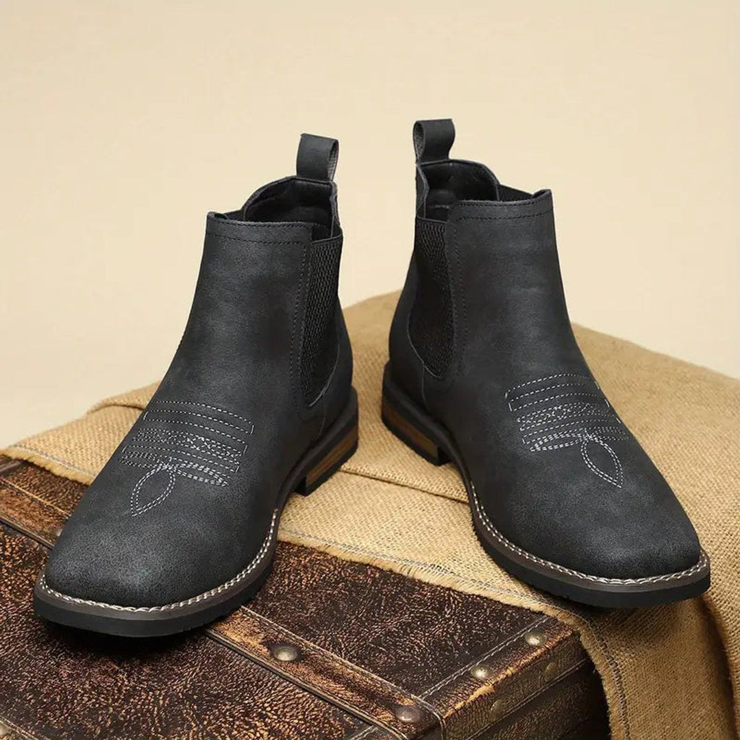 Bramwell | Stilvolle braune orthopädische Chelsea-Boots aus Kunstleder für Herren