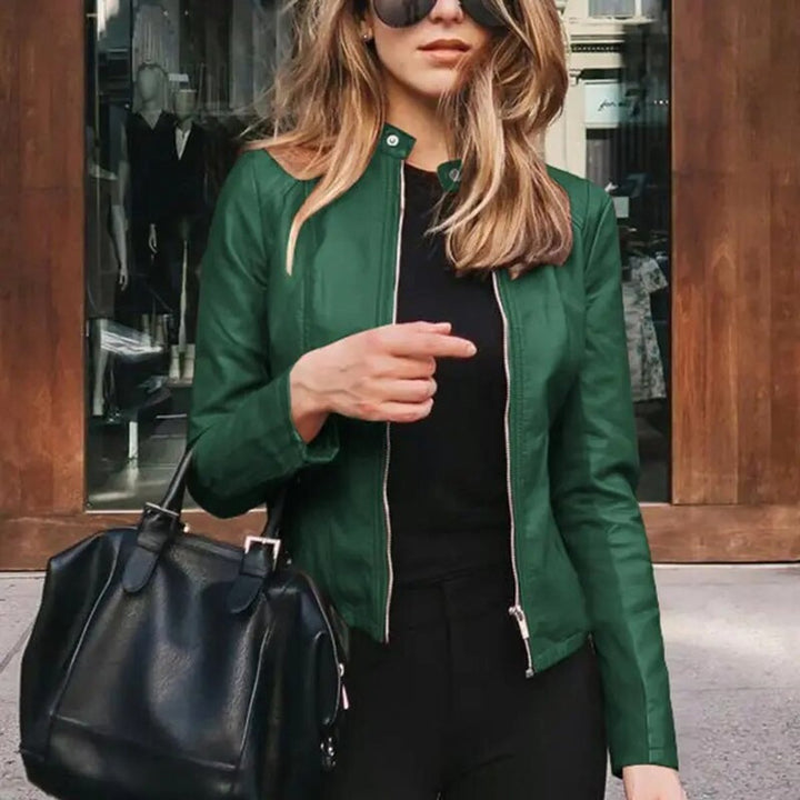 Phoebe | Slim-Fit Faux Leather Jacket – Stylish Cropped Cut for Women