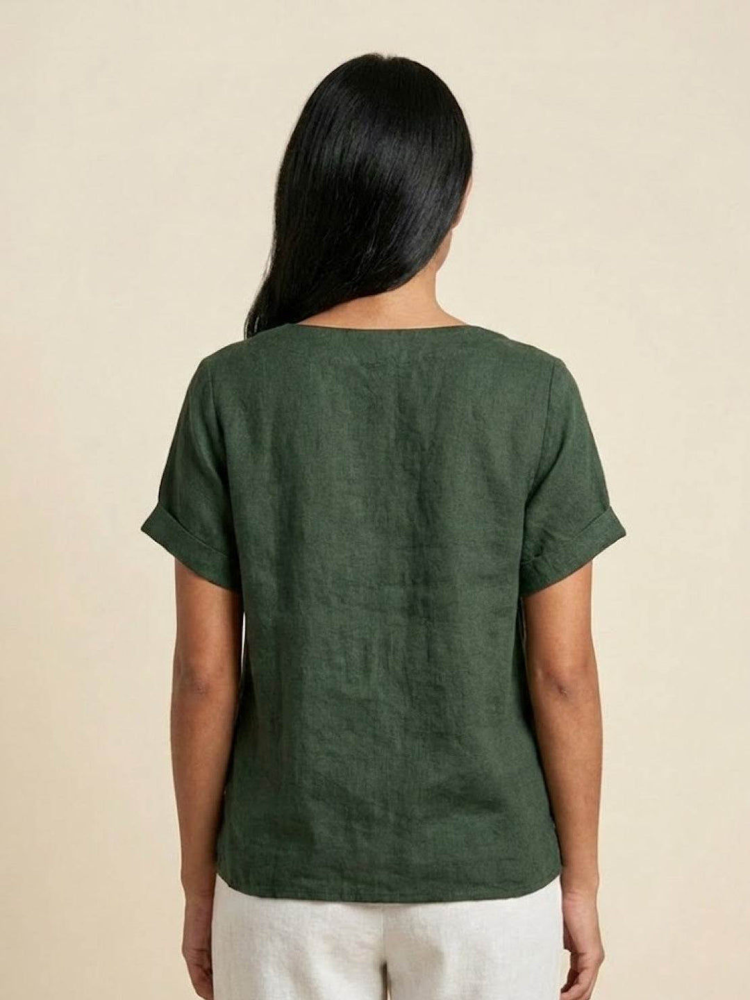 Elara | Blusa a maniche corte dalla vestibilità morbida in misto lino con dettaglio di bottoni