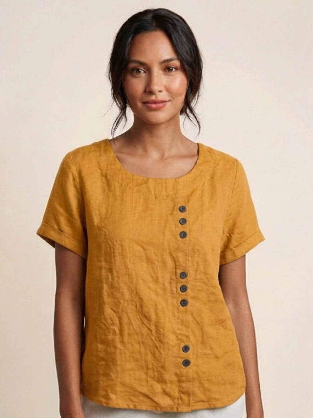 Elara | Blusa a maniche corte dalla vestibilità morbida in misto lino con dettaglio di bottoni