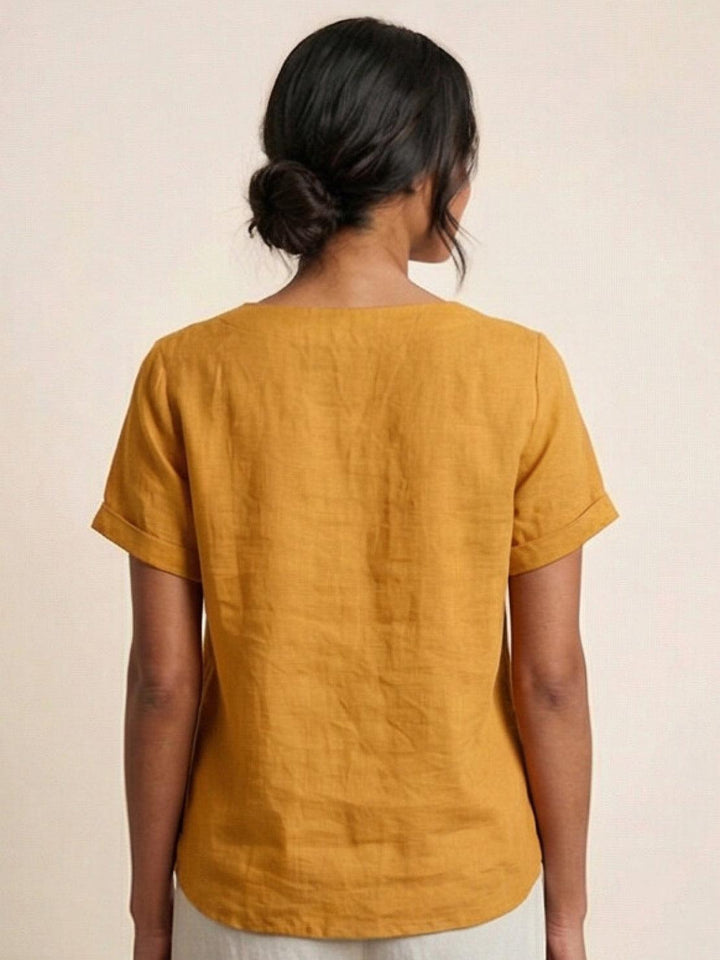 Elara | Blusa a maniche corte dalla vestibilità morbida in misto lino con dettaglio di bottoni