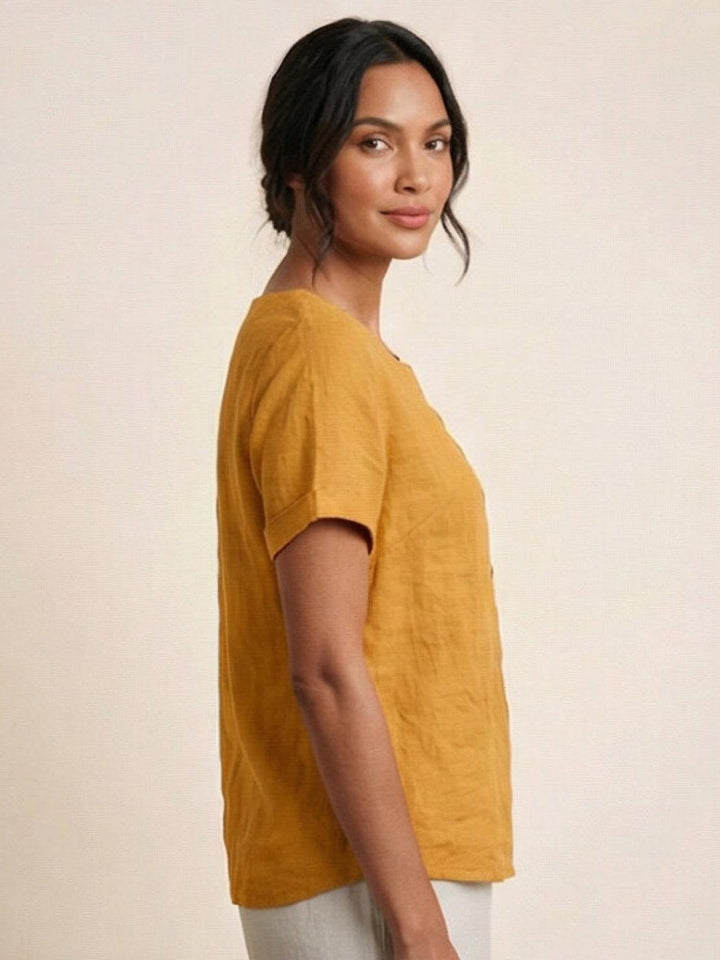 Elara | Blusa a maniche corte dalla vestibilità morbida in misto lino con dettaglio di bottoni